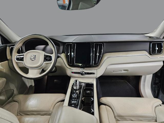 Volvo Xc60 image 4