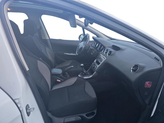 Peugeot 308 image 3