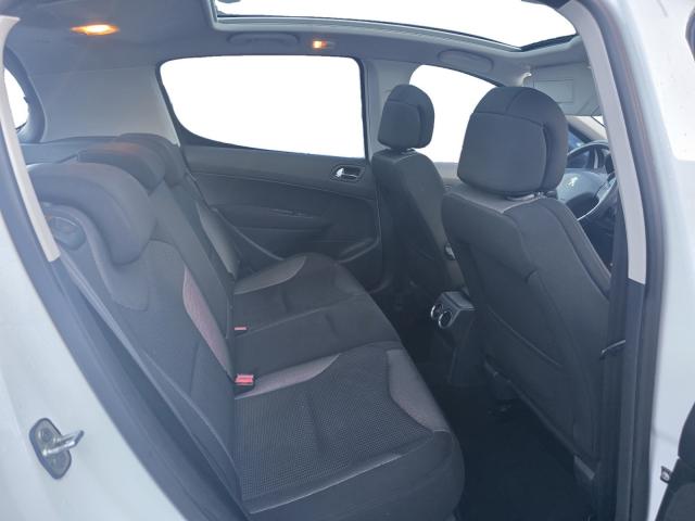 Peugeot 308 image 6
