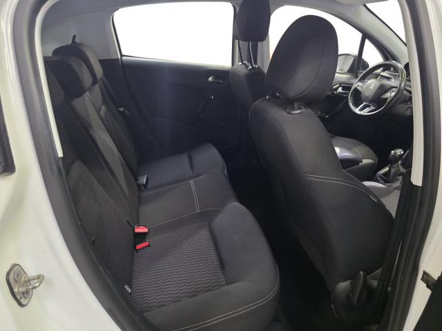 Peugeot 208 image 5