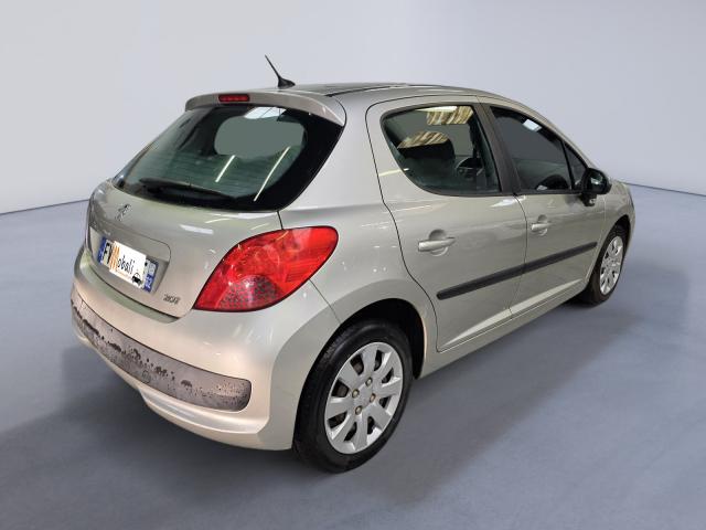 Peugeot 207 image 4