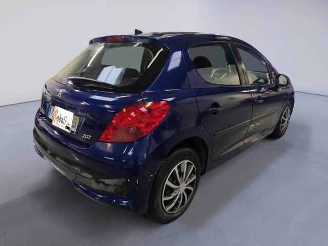 Peugeot 207 image 2