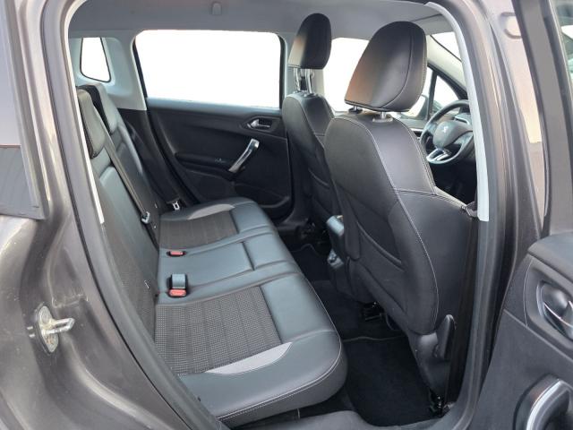Peugeot 2008 image 3