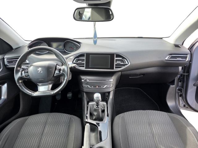 Peugeot 308 image 1