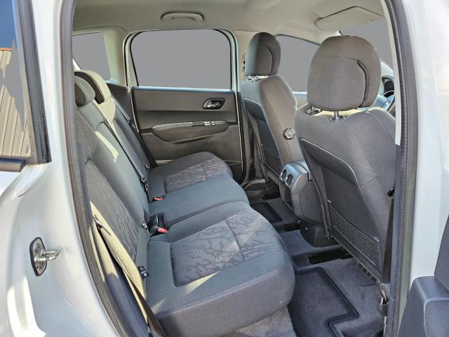 Peugeot 3008 image 3