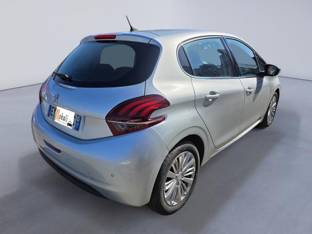 Peugeot 208 image 4