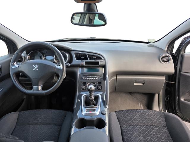 Peugeot 3008 image 2