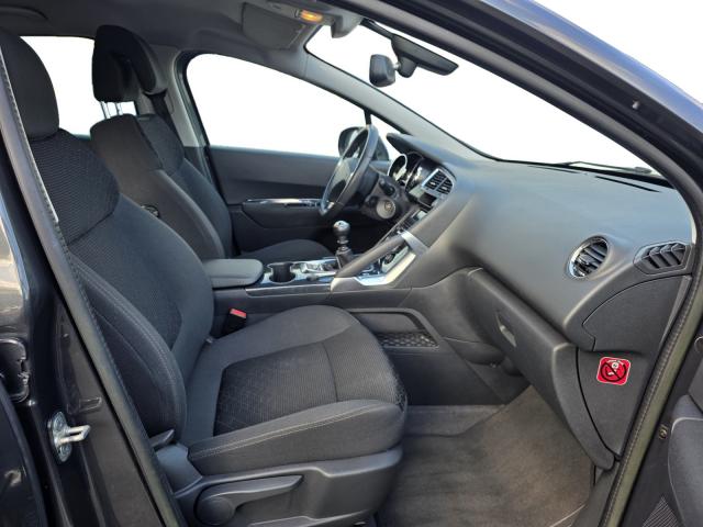 Peugeot 3008 image 1