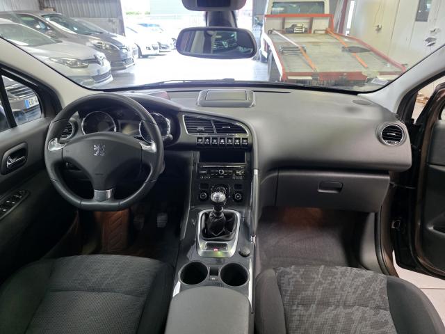 Peugeot 3008 image 3