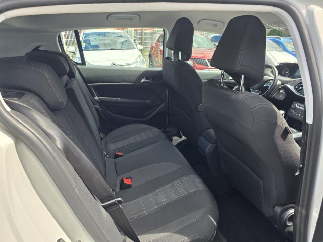 Peugeot 308 image 5