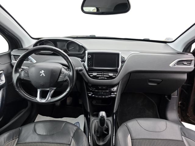 Peugeot 2008 image 2