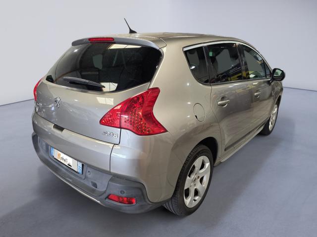 Peugeot 3008 image 2