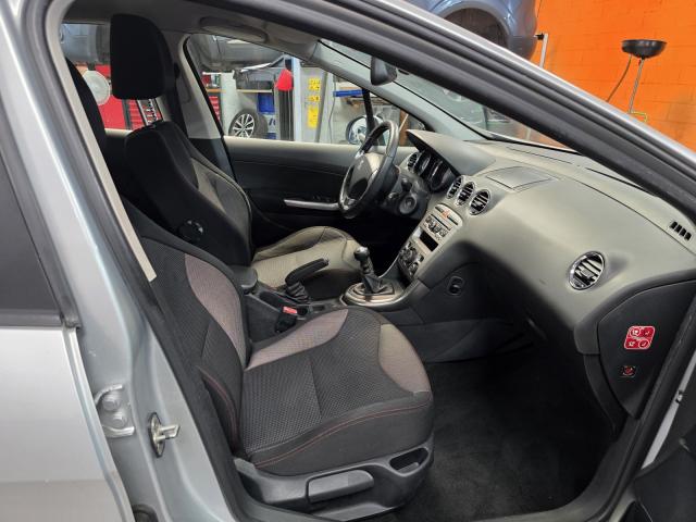 Peugeot 308 image 4
