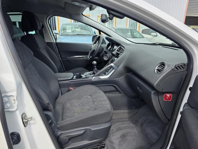 Peugeot 3008 image 3