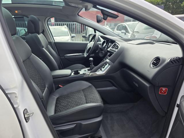 Peugeot 3008 image 3