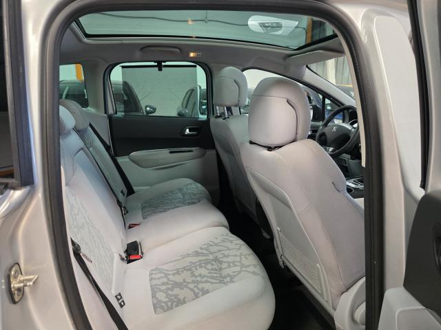 Peugeot 3008 image 1