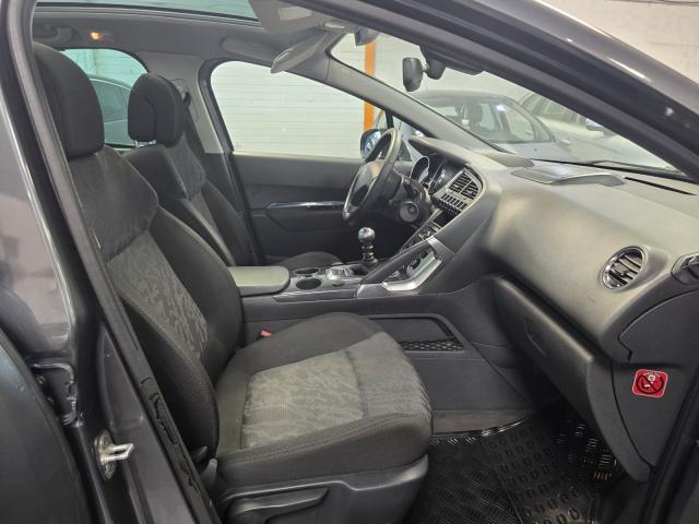 Peugeot 3008 image 3
