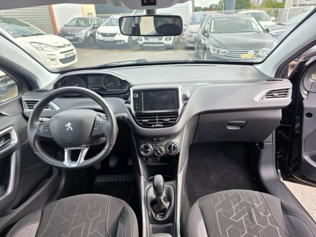 Peugeot 2008 image 2
