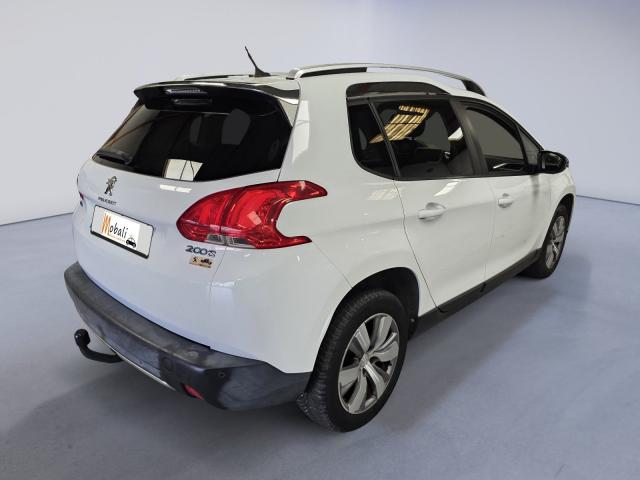 Peugeot 2008 image 5