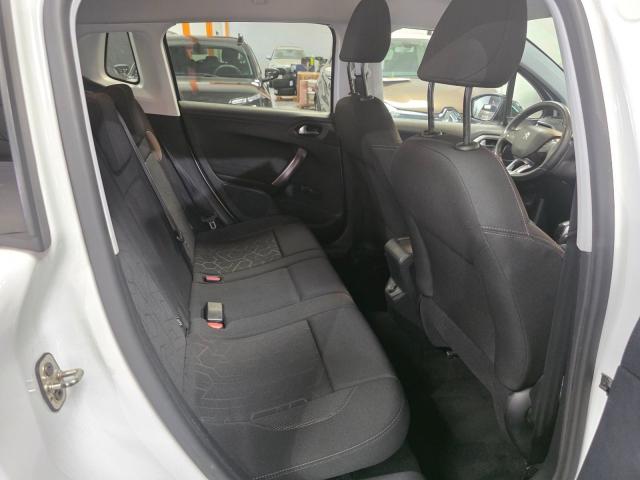 Peugeot 2008 image 1