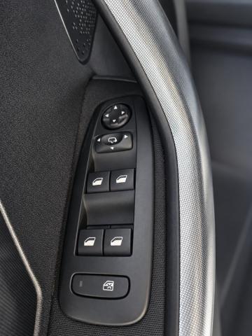 Peugeot 2008 image 4