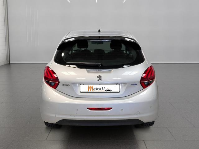 Peugeot 208 image 2
