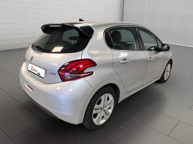 Peugeot 208 image 4