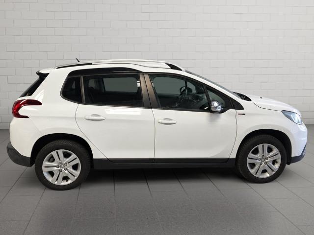 Peugeot 2008 image 2