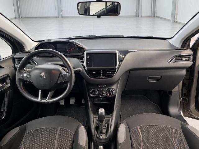 Peugeot 208 image 4