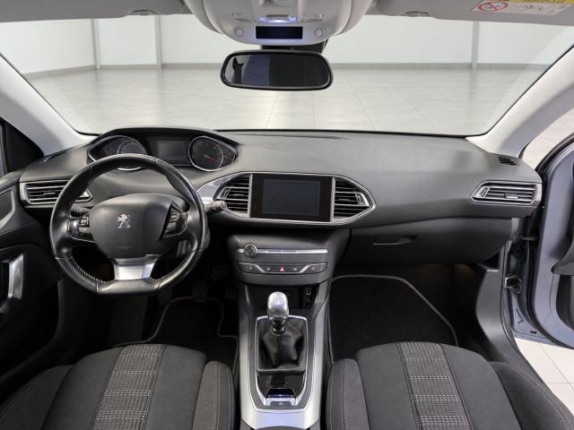 Peugeot 308 image 5