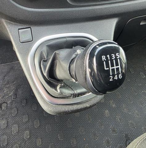 Renault Trafic image 8