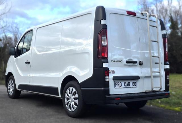 Renault Trafic image 3