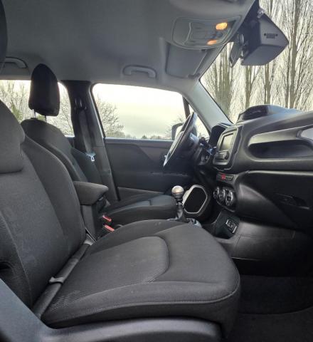 Jeep Renegade image 2