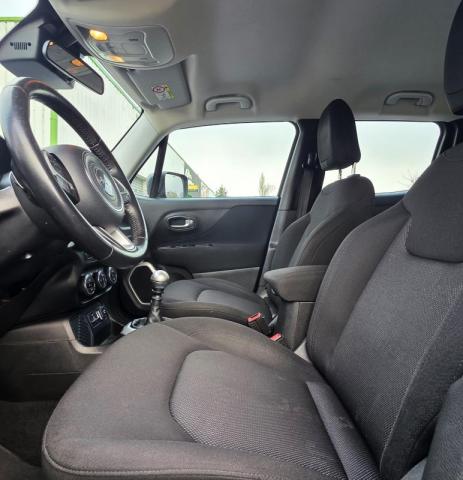 Jeep Renegade image 6