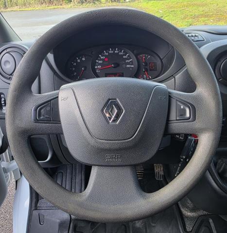 Renault Master image 7