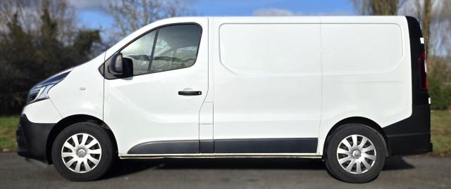 Renault Trafic image 1