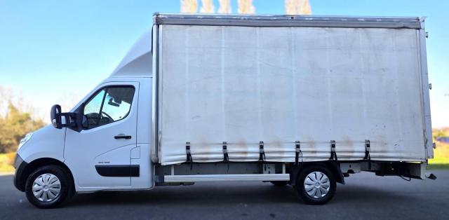 Renault Master image 2
