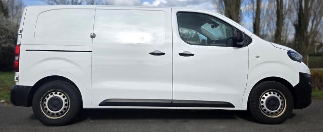 Peugeot Expert image 8