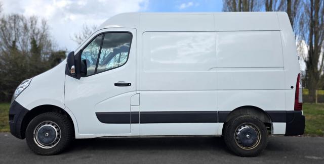 Renault Master image 2