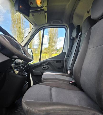 Renault Master image 9