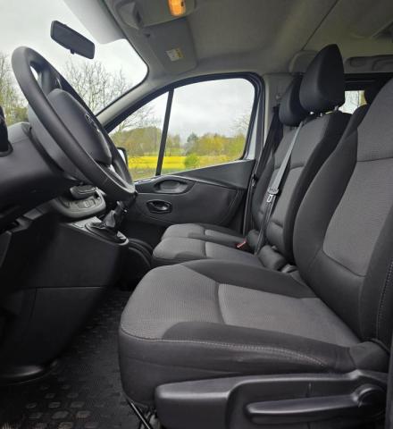 Renault Trafic image 9