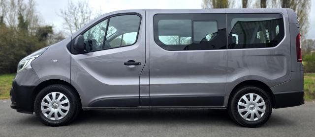 Renault Trafic image 8