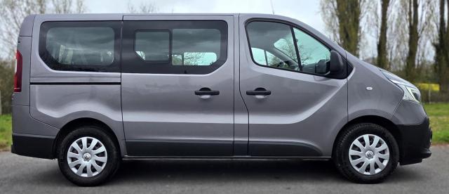 Renault Trafic image 1