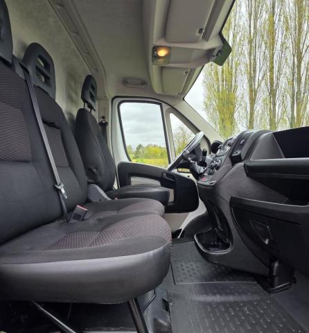Peugeot Boxer image 8