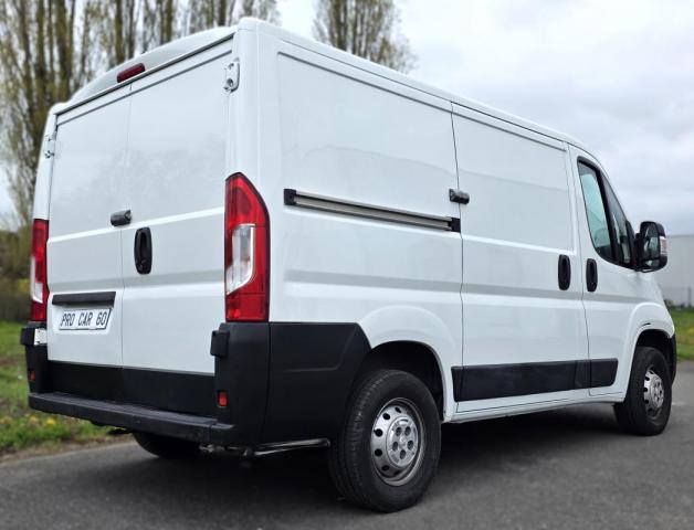 Peugeot Boxer image 2
