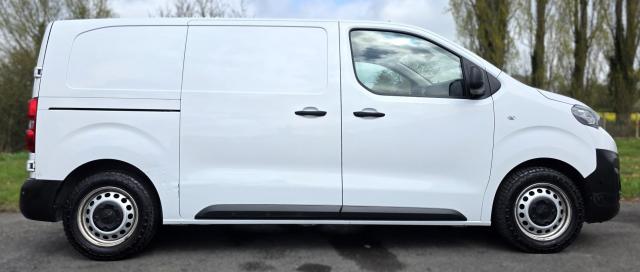 Peugeot Expert image 2