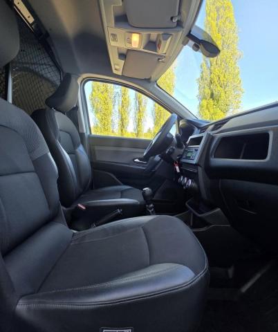 Renault Express Van image 3