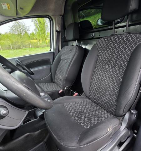 Renault Kangoo image 9