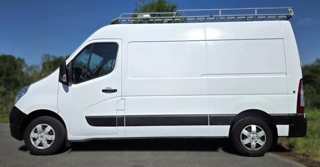 Renault Master image 1