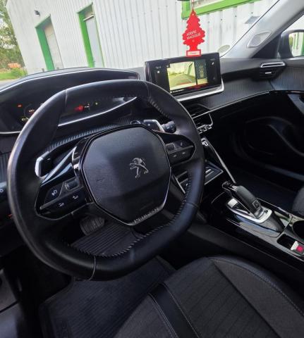 Peugeot 2008 image 7